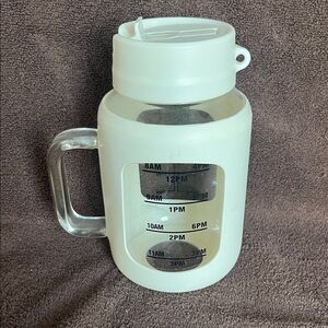 White Hydration Tracker Water Jug